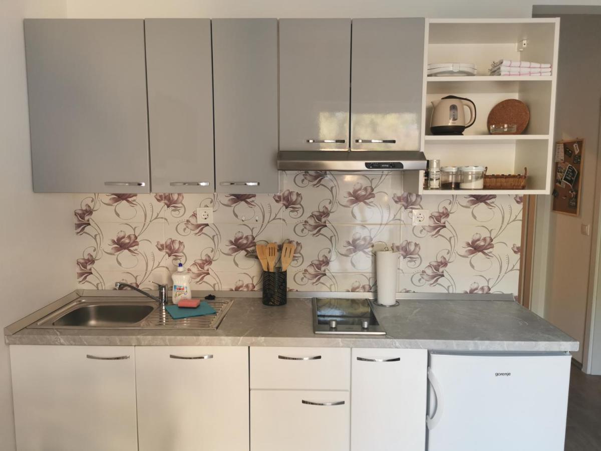 Apartmani Kronjac Милна Экстерьер фото
