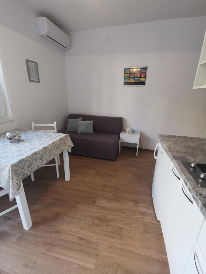 Apartmani Kronjac Милна Экстерьер фото